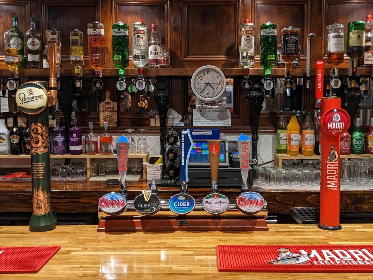 Crown Hotel Langholm Bagian luar foto